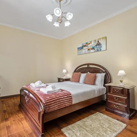 Valley Nest By Zest And Guest