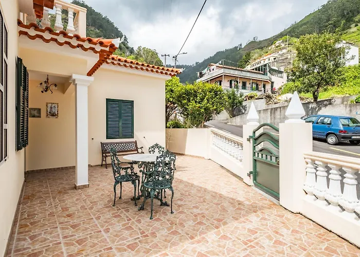 Valley Nest By Zest And Guest